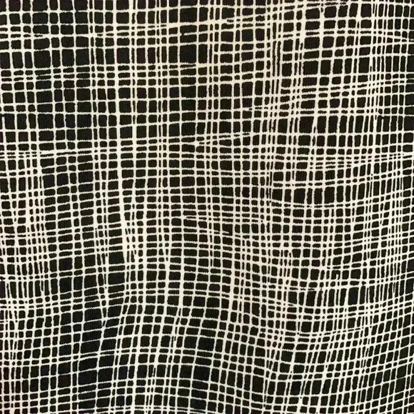 Vince Camuto lightweight  pencil skirt - Picture 4 of 7